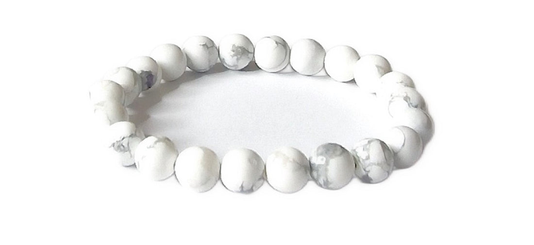 🌟 Transformez Votre Bien-être avec le Bracelet en Howlite – Disponible sur Amazon 🌟