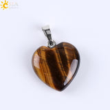 Offrez un cadeau unique et personnel avec le pendentif en cœur et pierre semi-précieuses